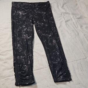 Lululemon Athletica Black and Gray Cropped Jeans